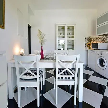 Casa Lavanda Shared Pool *