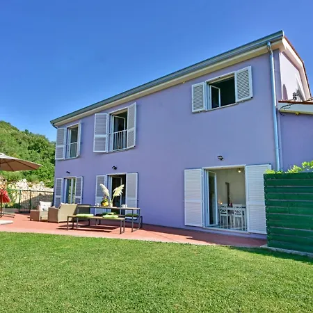 Semesterbostad Casa Lavanda Shared Pool *