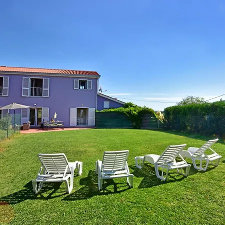 Casa Lavanda Shared Pool Semesterbostad Vrsar