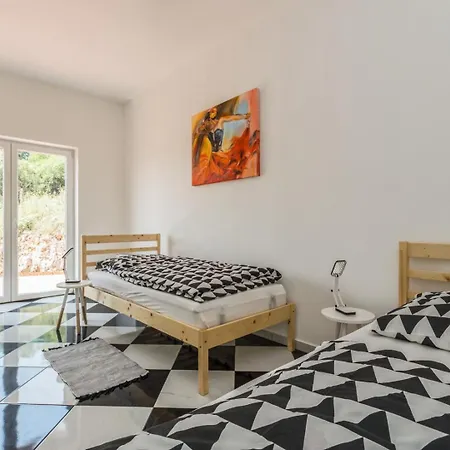 Casa Lavanda Shared Pool Nyaraló