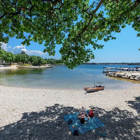 Casa Lavanda Shared Pool Semesterbostad Vrsar