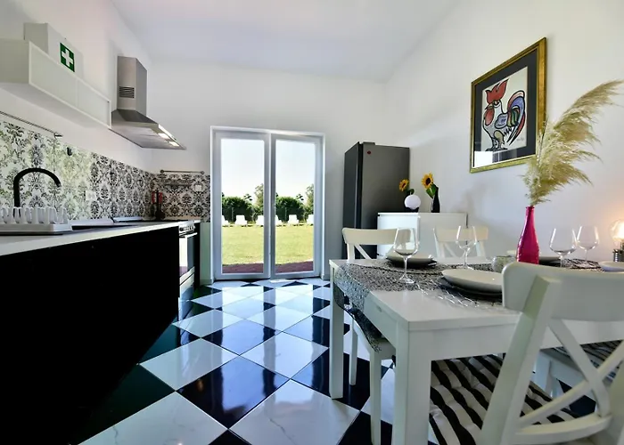 Prázdninový dům Casa Lavanda Shared Pool