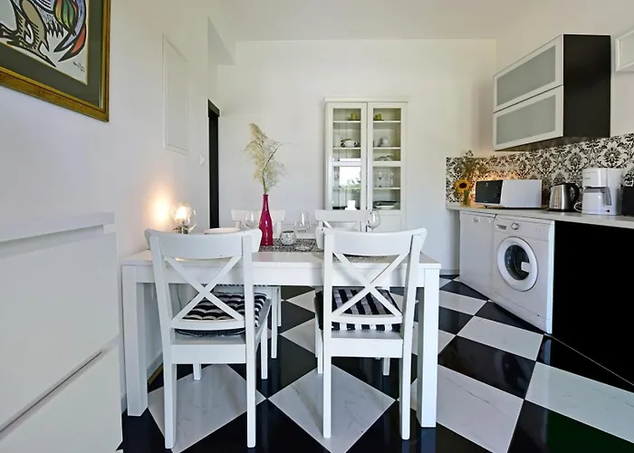 Casa Lavanda Shared Pool *