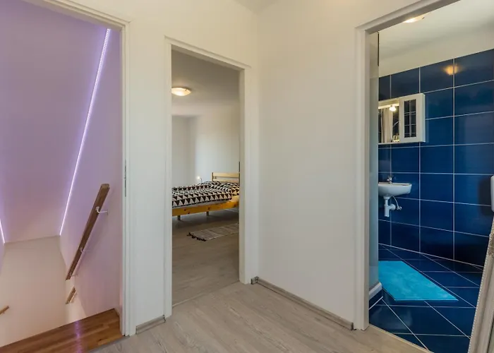 펜션 Casa Lavanda Shared Pool 브르사르