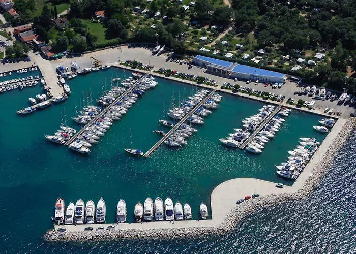 Casa Lavanda Shared Pool * 브르사르