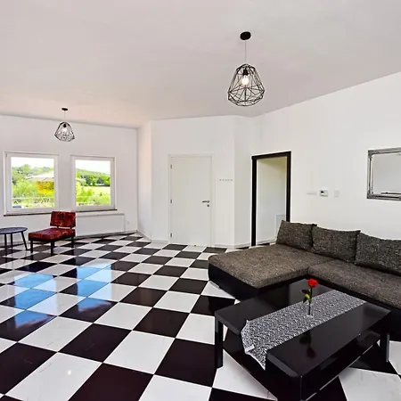 Casa Lavanda Shared Pool بيت للعطل فيرسار