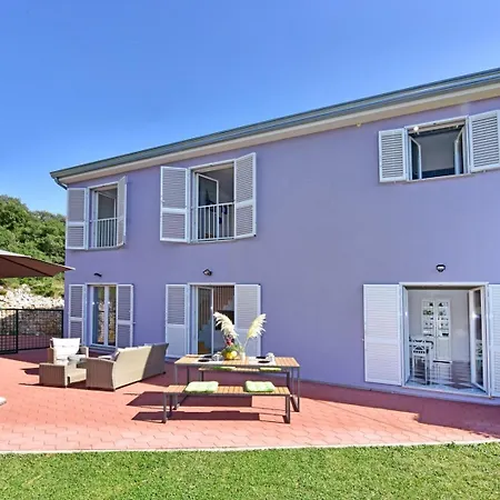 Casa Lavanda Shared Pool *